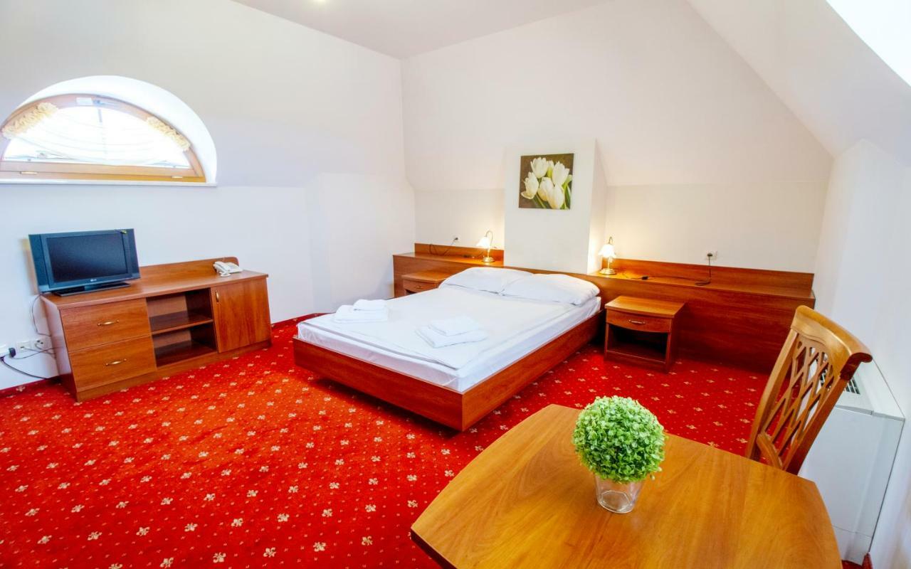 Hotel Stary Mlyn Kozieglowy  Екстер'єр фото